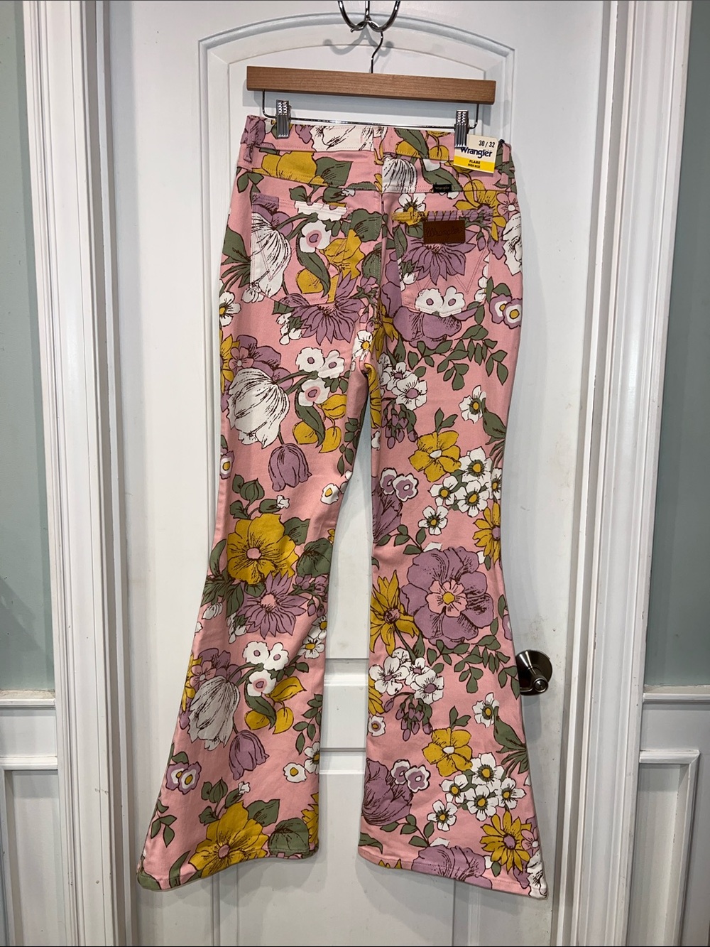 Wrangler Pink Floral Flare Jeans 30x32